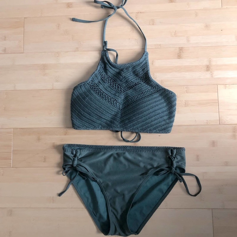 Exhilaration bikini with crochet and tie accents super cute! NWOT XL